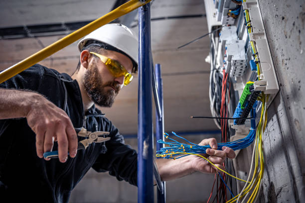 Best Circuit Breaker Repair  in East Peoria, IL